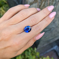 5.59 Ct. Blue Sapphire from Ceylon (Sri Lanka) Life Style