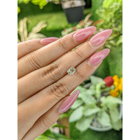 1.14 Ct. Yellowish Green Sapphire from Ceylon (Sri Lanka) Life Style