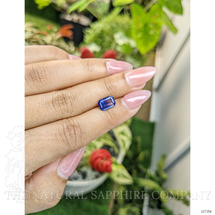 2.04 Ct. Bi Color Sapphire from Ceylon (Sri Lanka)