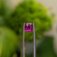 1.60 Ct. Pink Sapphire from Ceylon (Sri Lanka) Life Style