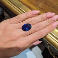 16.48 Ct. Blue Sapphire from Ceylon (Sri Lanka) Life Style