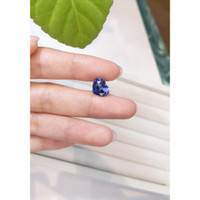 4.55 Ct. Blue Sapphire from Ceylon (Sri Lanka) Life Style