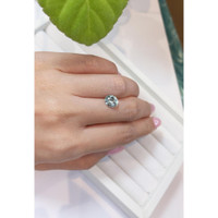 2.38 Ct. Sapphire from Madagascar Life Style