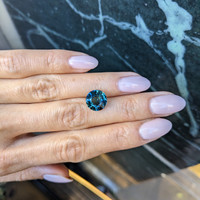 5.06 Ct. Bluish Green Sapphire from Ceylon (Sri Lanka) Life Style
