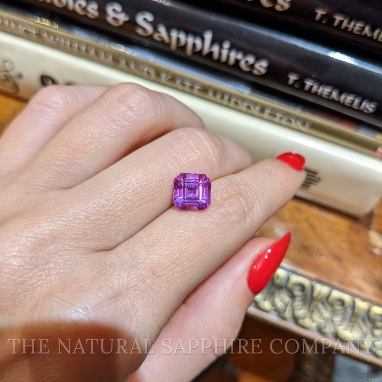 4.04 Ct. Purplish Pink Sapphire from Ceylon (Sri Lanka)