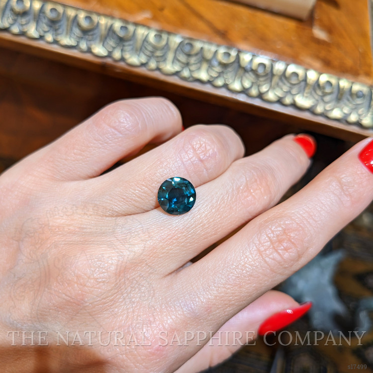 3.77 Ct. Greenish Blue Sapphire from Ceylon (Sri Lanka)