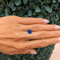 3.26 Ct. Blue Sapphire from Ethiopia Life Style