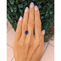 3.26 Ct. Blue Sapphire from Ethiopia Life Style