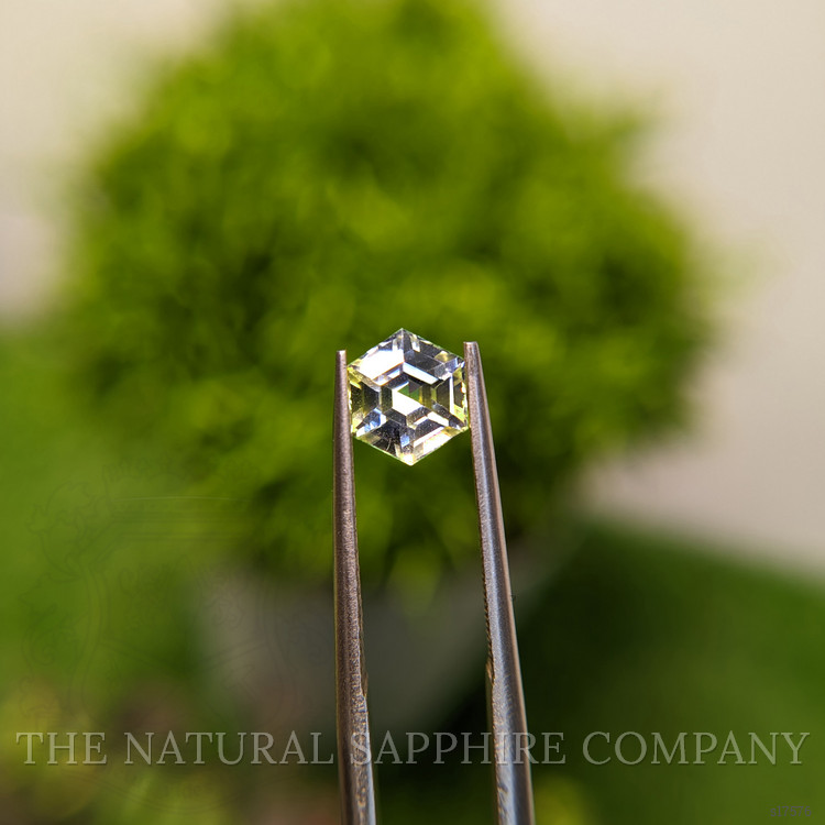 1.53 Ct. Bi Color Sapphire from Tanzania