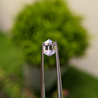 1.23 Ct. Bi Color Sapphire from Tanzania Life Style