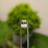 1.57 Ct. Bi Color Sapphire from Tanzania Life Style