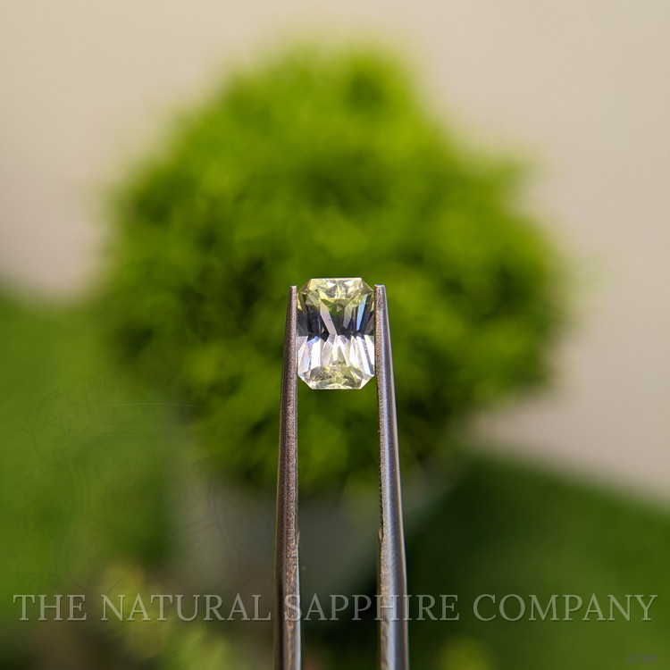 1.57 Ct. Bi Color Sapphire from Tanzania