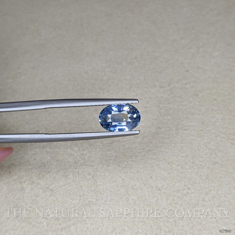 1.63 Ct. Bi Color Sapphire from Ceylon (Sri Lanka)