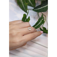 2.33 Ct. Yellow Sapphire from Ceylon (Sri Lanka) Life Style