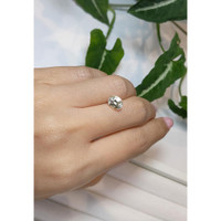 2.75 Ct. Yellow Sapphire from Ceylon (Sri Lanka) Life Style