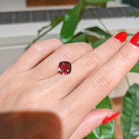 3.22 Ct. Pinkish Brown Sapphire from Ceylon (Sri Lanka) Life Style