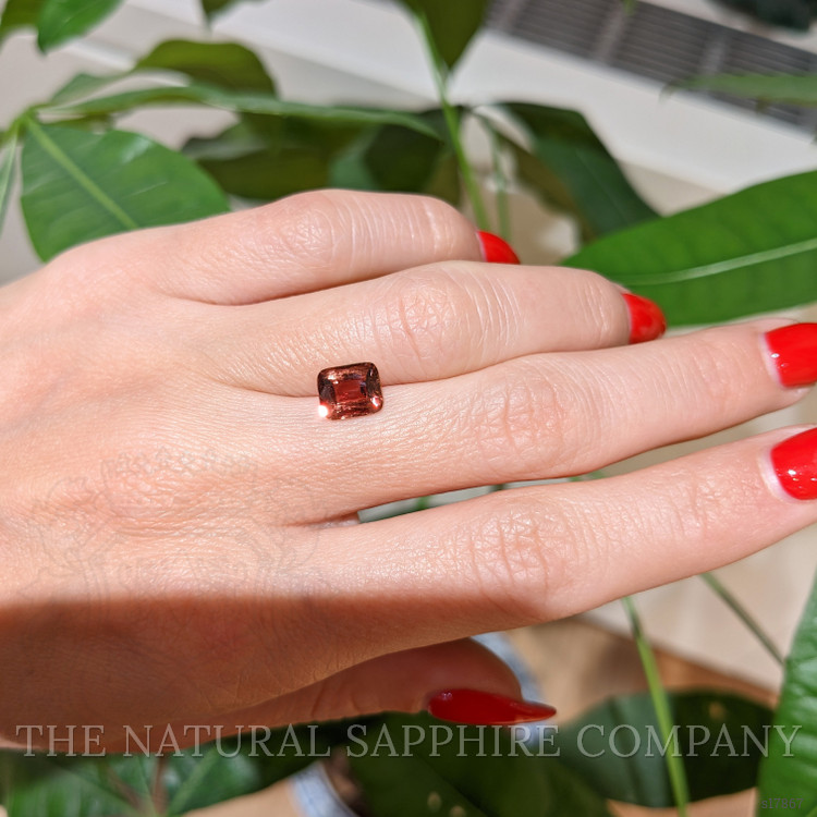 2.01 Ct. Orange Sapphire from Ceylon (Sri Lanka)