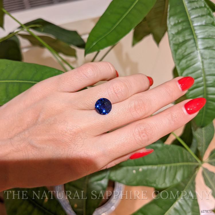 4.69 Ct. Blue Sapphire from Ceylon (Sri Lanka)
