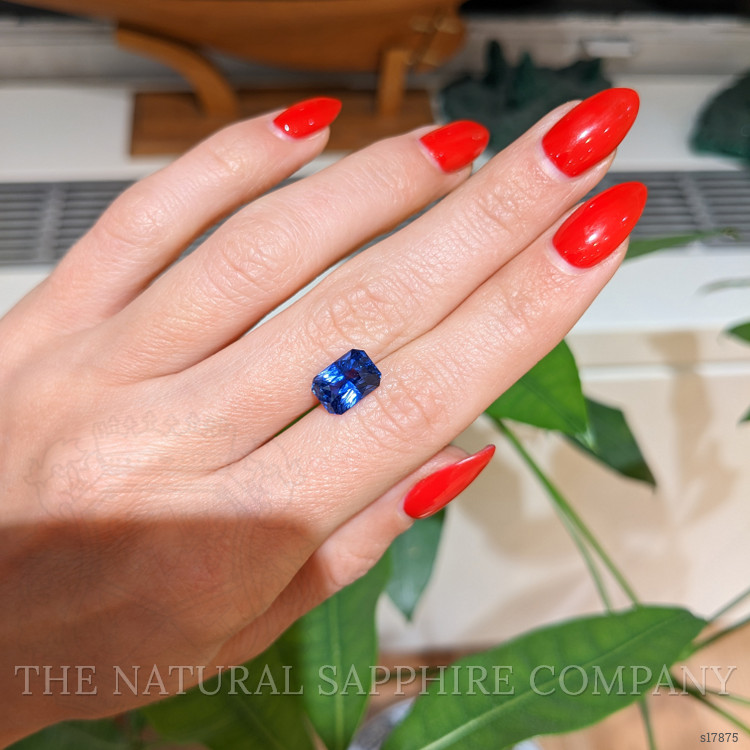 4.05 Ct. Blue Sapphire from Ceylon (Sri Lanka)