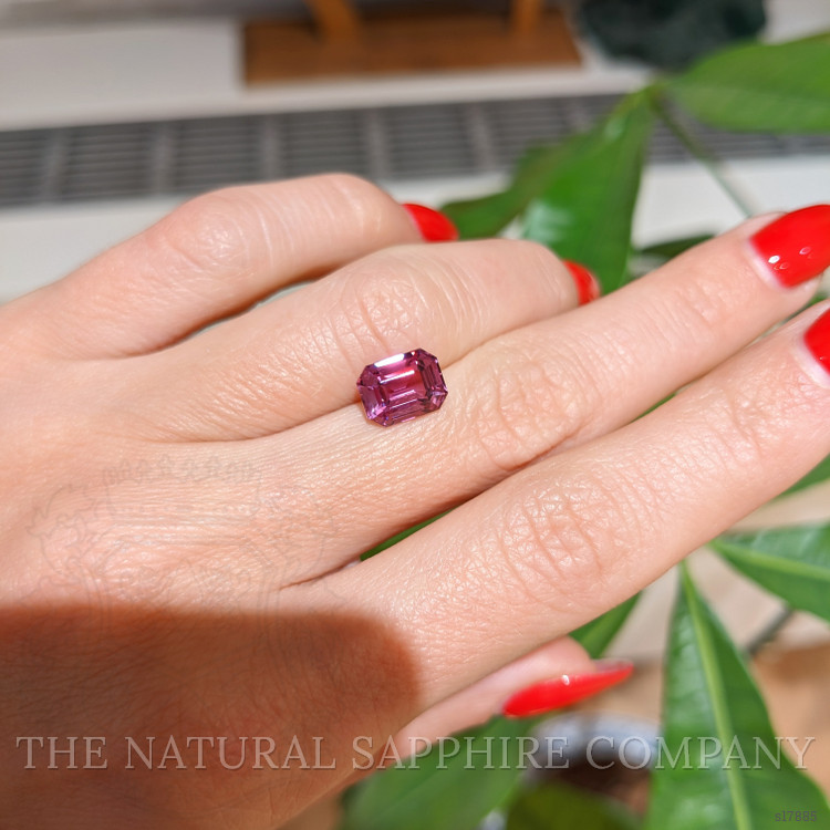 3.06 Ct. Pink Sapphire from Ceylon (Sri Lanka)