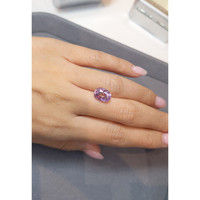 5.05 Ct. Purplish Pink Sapphire from Ceylon (Sri Lanka) Life Style