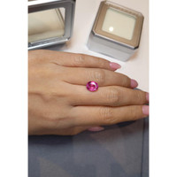 3.17 Ct. Pink Sapphire from Madagascar Life Style