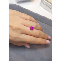 3.42 Ct. Purplish Pink Sapphire from Madagascar Life Style