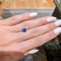 1.06 Ct. Blue Sapphire from Ceylon (Sri Lanka) Life Style
