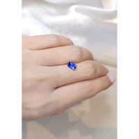 1.08 Ct. Blue Sapphire from Ceylon (Sri Lanka) Life Style