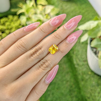 2.95 Ct. Yellow Sapphire from Ceylon (Sri Lanka) Life Style