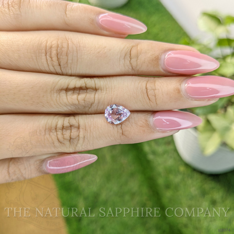 1.95 Ct. Pink Sapphire from Ceylon (Sri Lanka)