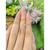 1.68 Ct. Bi Color Sapphire from Ceylon (Sri Lanka) Life Style