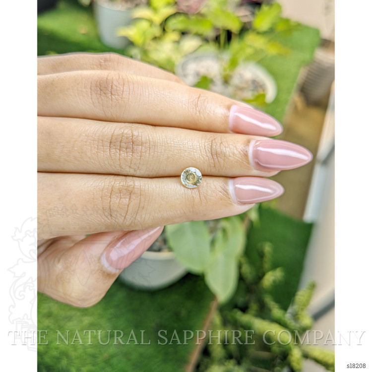 0.99 Ct. Yellow Sapphire from Ceylon (Sri Lanka)