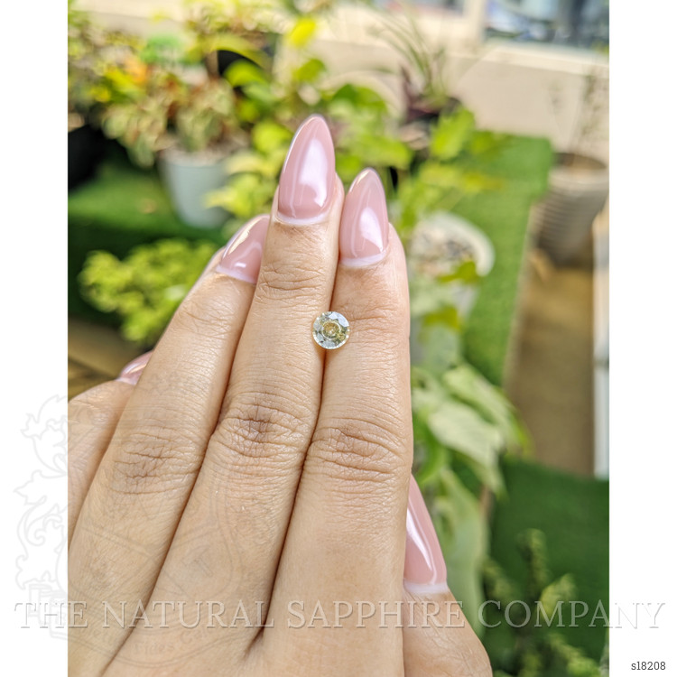 0.99 Ct. Yellow Sapphire from Ceylon (Sri Lanka)