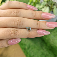 1.04 Ct. Bi Color Sapphire from Ceylon (Sri Lanka) Life Style