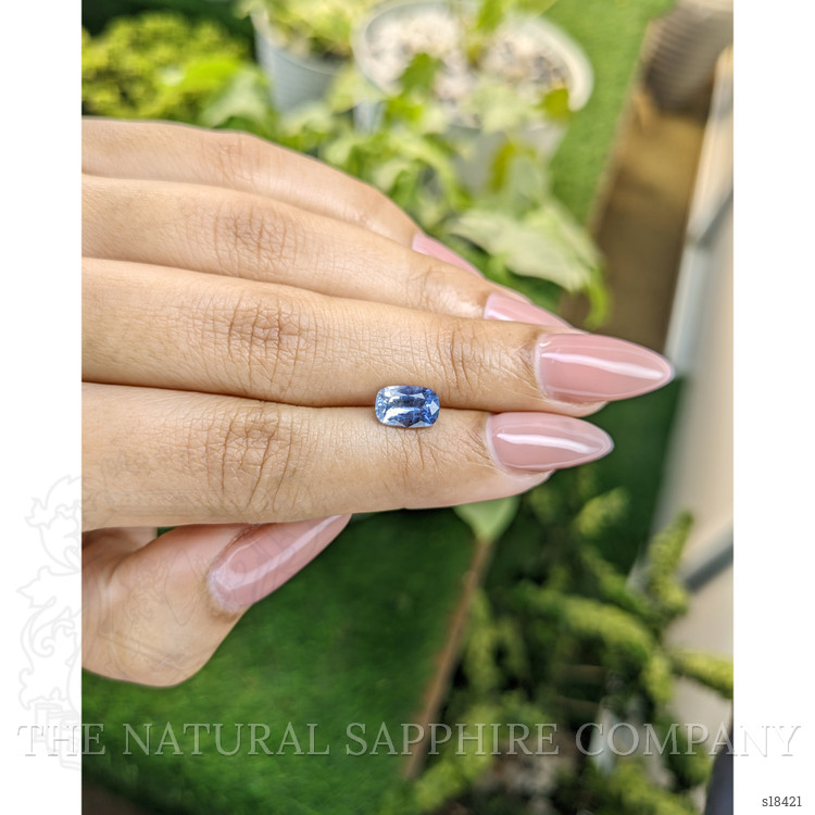 1.68 Ct. Bi Color Sapphire from Ceylon (Sri Lanka)