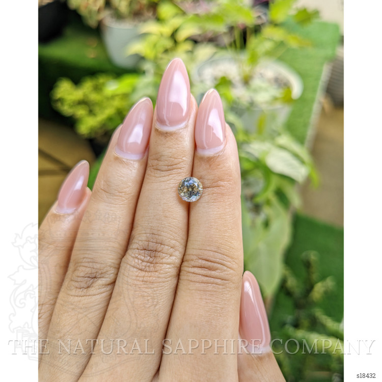 1.82 Ct. Bi Color Sapphire from Ceylon (Sri Lanka)