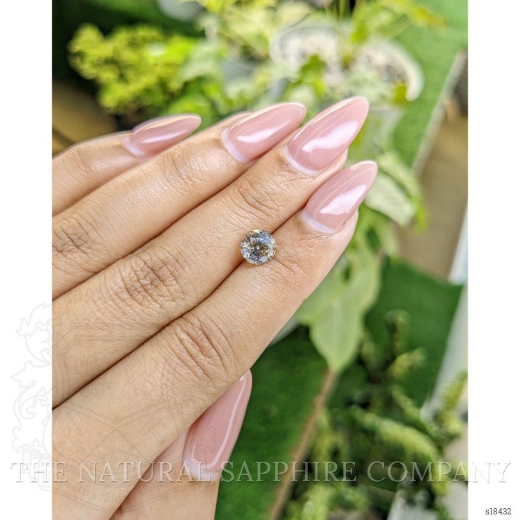 1.82 Ct. Bi Color Sapphire from Ceylon (Sri Lanka)