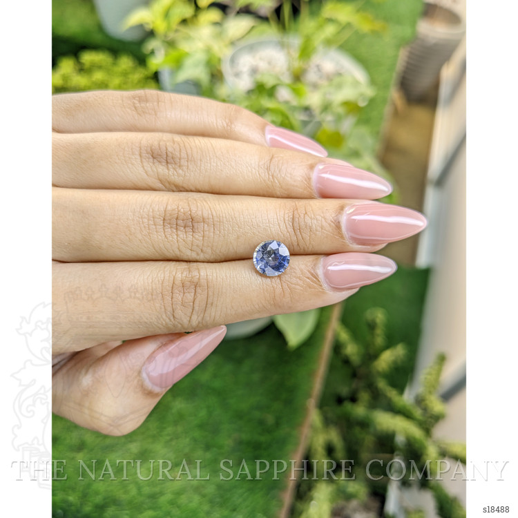 2.65 Ct. Bi Color Sapphire from Ceylon (Sri Lanka)