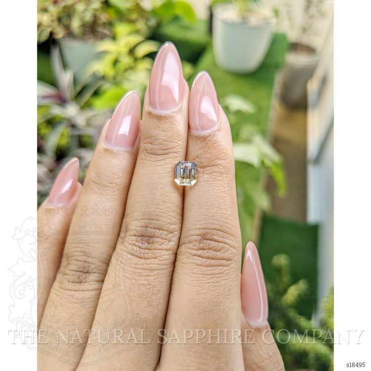 2.24 Ct. Bi Color Sapphire from Ceylon (Sri Lanka)