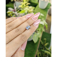 2.00 Ct. Bi Color Sapphire from Ceylon (Sri Lanka) Life Style