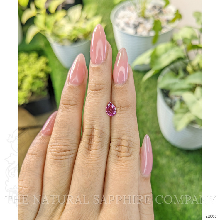 0.87 Ct. Pink Sapphire from Ceylon (Sri Lanka)
