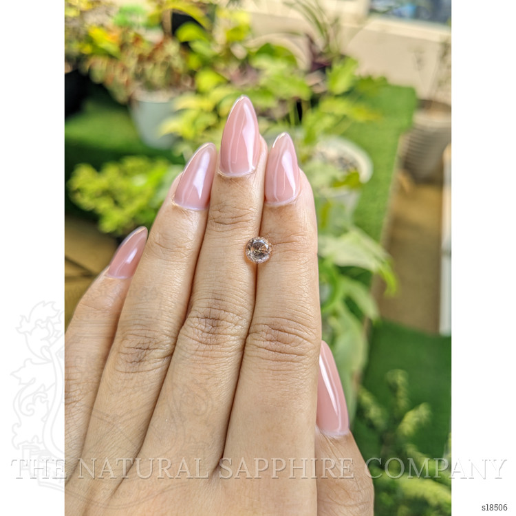 1.35 Ct. Padparadscha Sapphire from Ceylon (Sri Lanka)