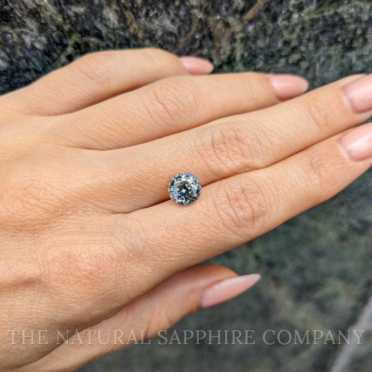 3.16 Ct. Bi Color Sapphire from Ceylon (Sri Lanka)