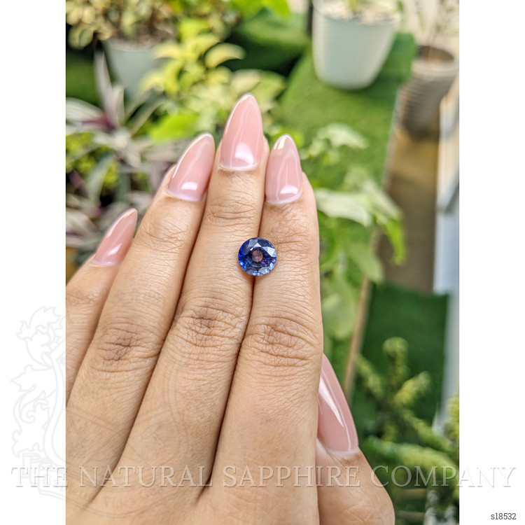 2.88 Ct. Bi Color Sapphire from Ceylon (Sri Lanka)