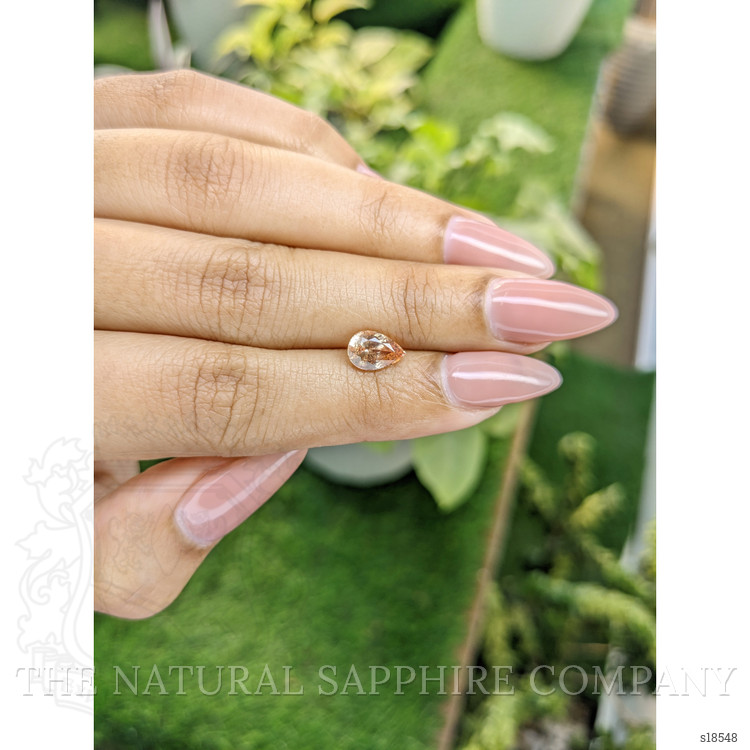 1.38 Ct. Padparadscha Sapphire from Ceylon (Sri Lanka)