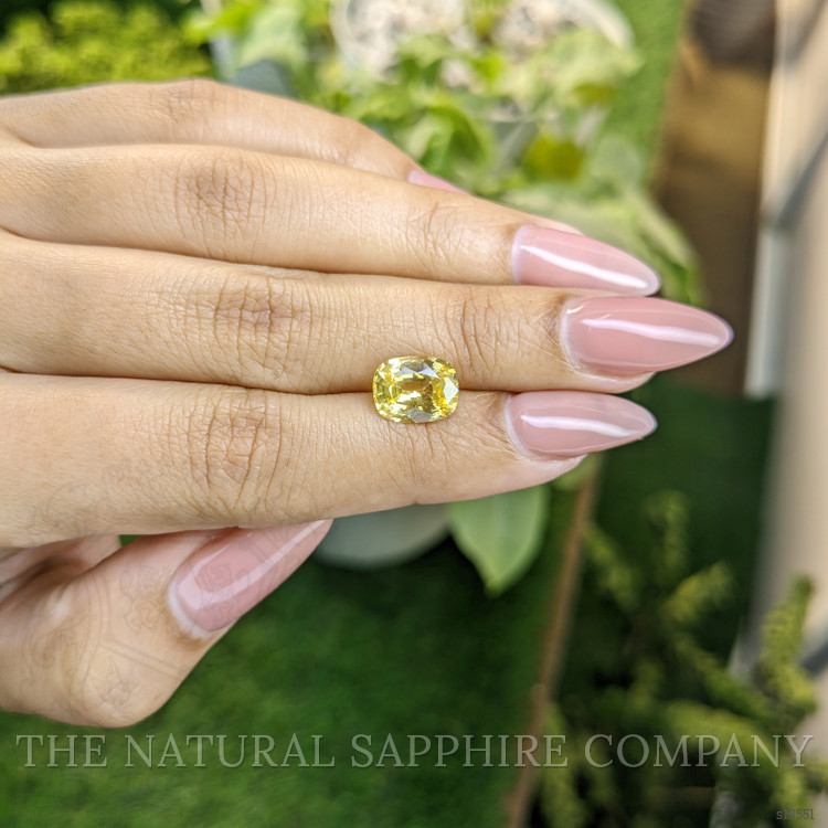 3.18 Ct. Yellow Sapphire from Ceylon (Sri Lanka)