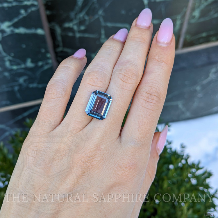 7.94 Ct. Violet Sapphire from Ceylon (Sri Lanka)