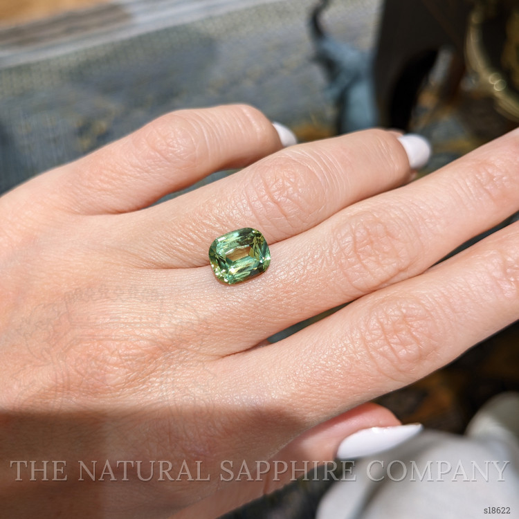 4.52 Ct. Yellowish Green Sapphire from Ceylon (Sri Lanka)