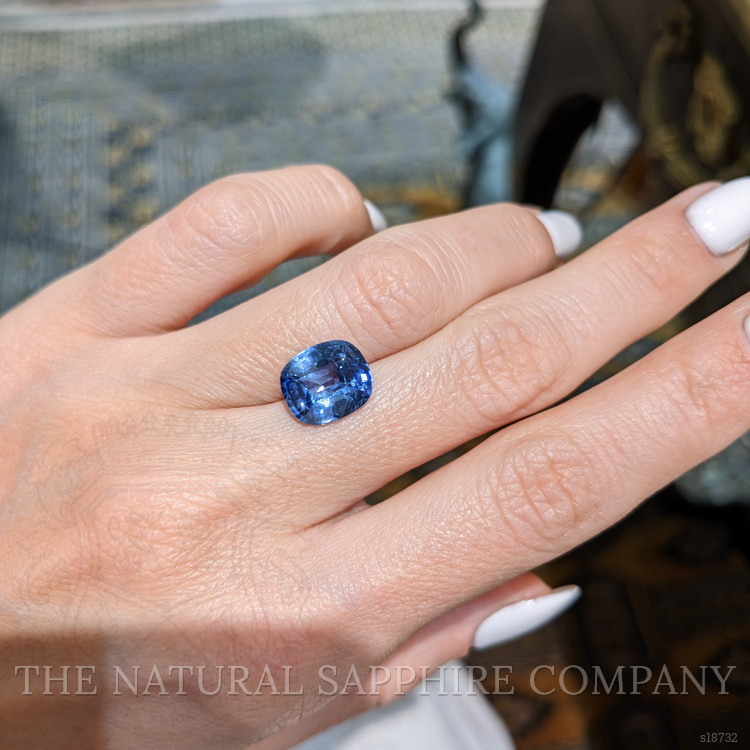 4.59 Ct. Blue Sapphire from Ceylon (Sri Lanka)